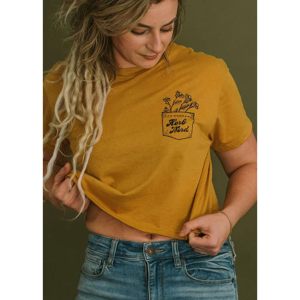 Herb Nerd - Vintaged Cropped Tee in Chamomile